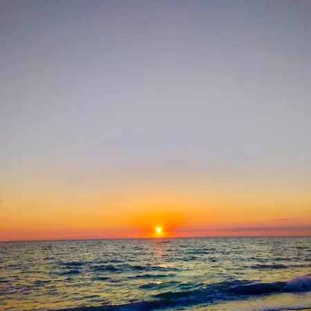 Seaside - Tuscany - Riviera Degli Etruschi * 毕博纳的码头